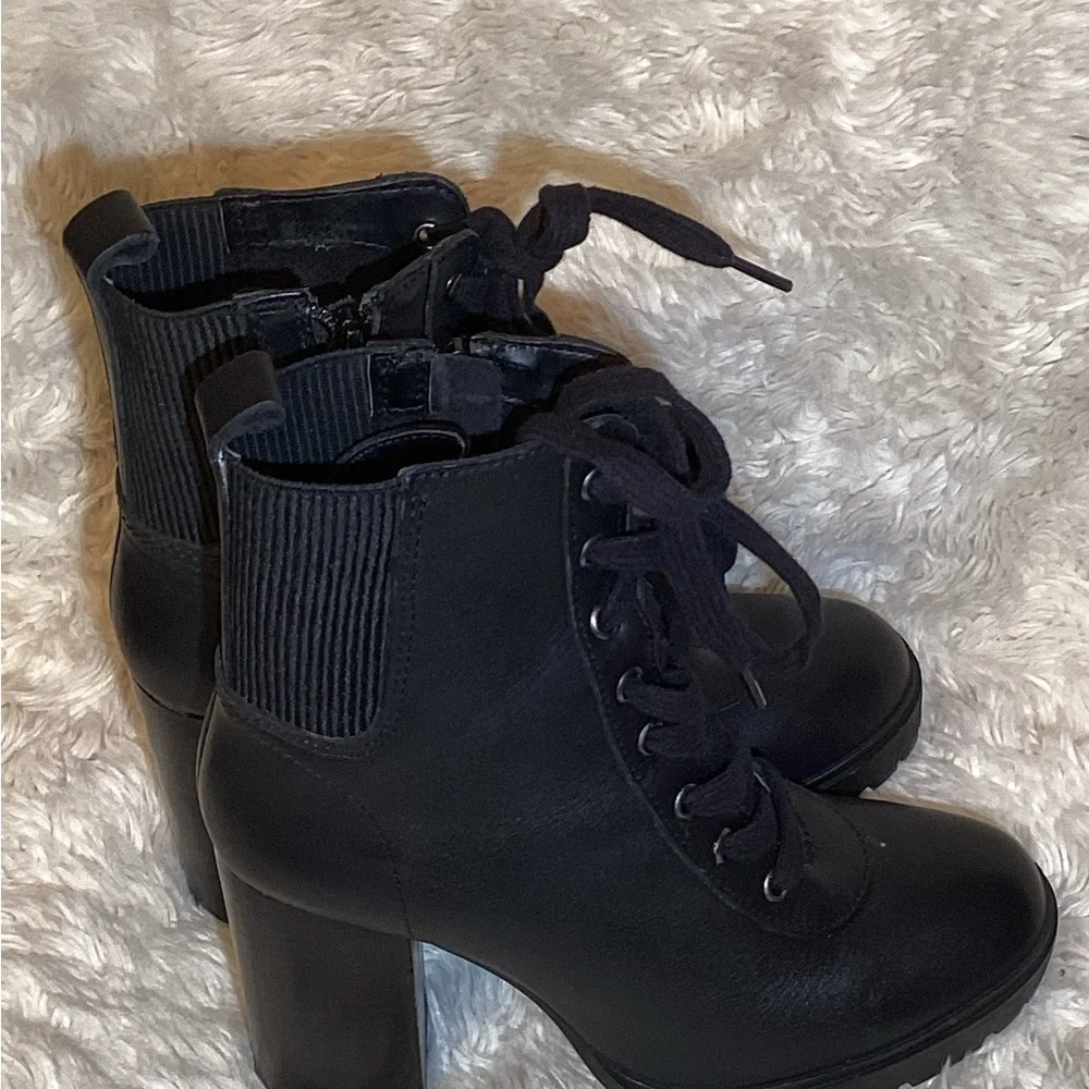 Steve Madden Black Leather High Heel Boots size 8